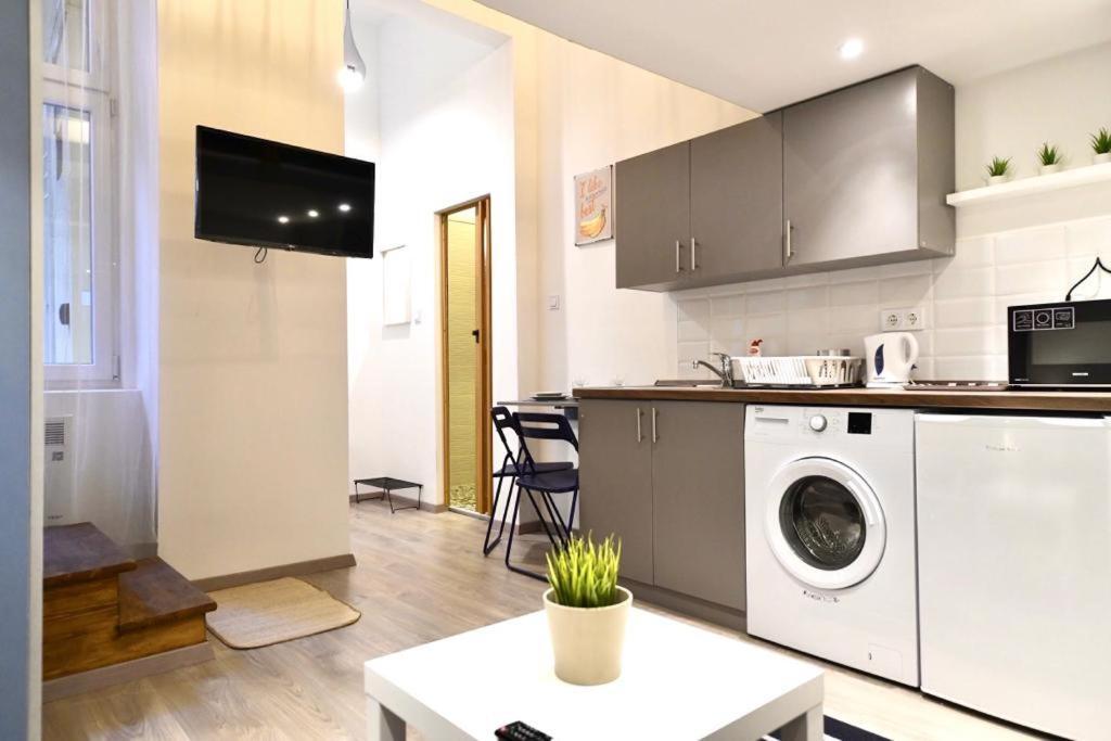 부다페스트 Cosy Flat In Kiraly Str, King 아파트 외부 사진